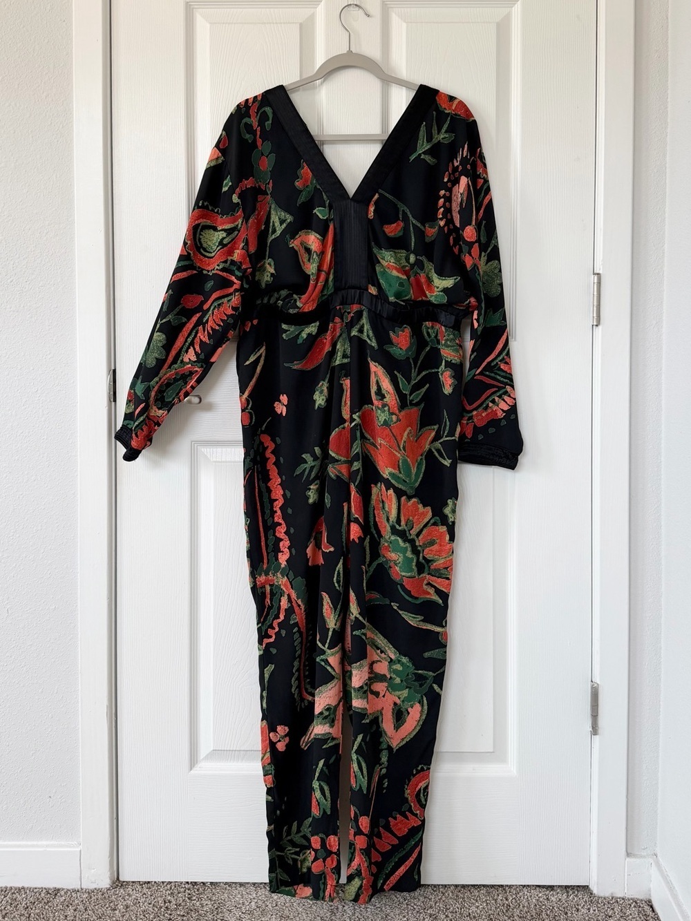Something Navy Tropical Floral V-Neck Jumpsuit - Picture 4 of 10